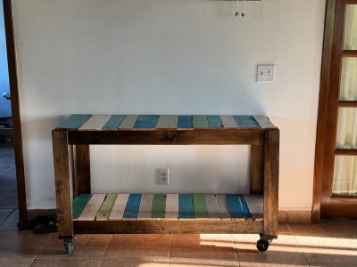 20240502_225941825_iOS Rolling Entry Table - Pallet made